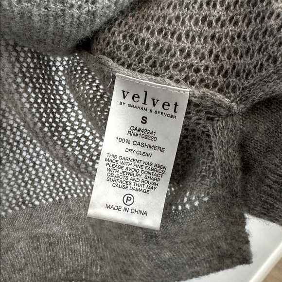 Velvet by Graham & Spencer lightweight open cashmere cardigan - Picture 4 of 6